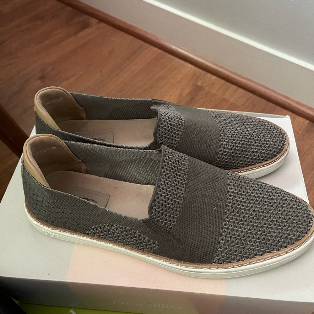 Ugg Slip on shoes